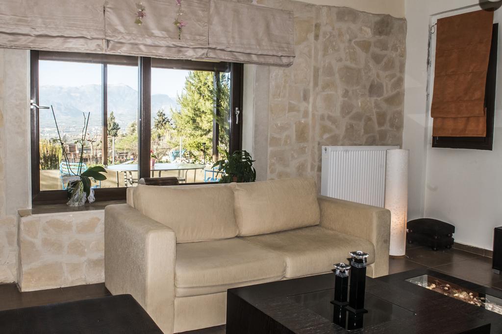 House Veggera - Private Swimming Pool Pombia