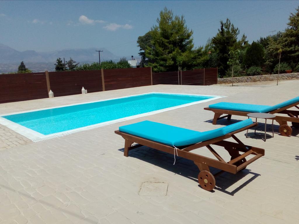 House Veggera - Private Swimming Pool Pombia